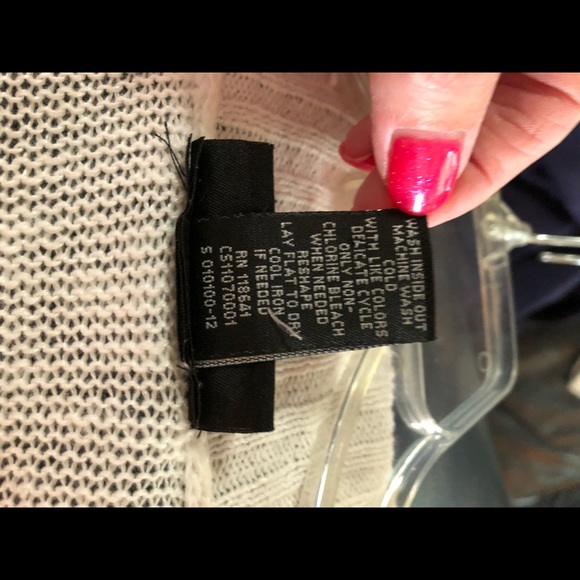 Two piece sweater and tank top - Picture 10 of 10